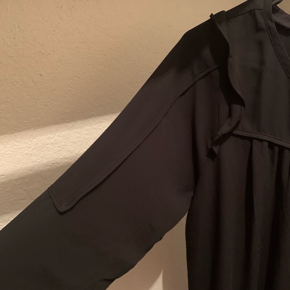 Loft Blouse - Picture 2 of 4